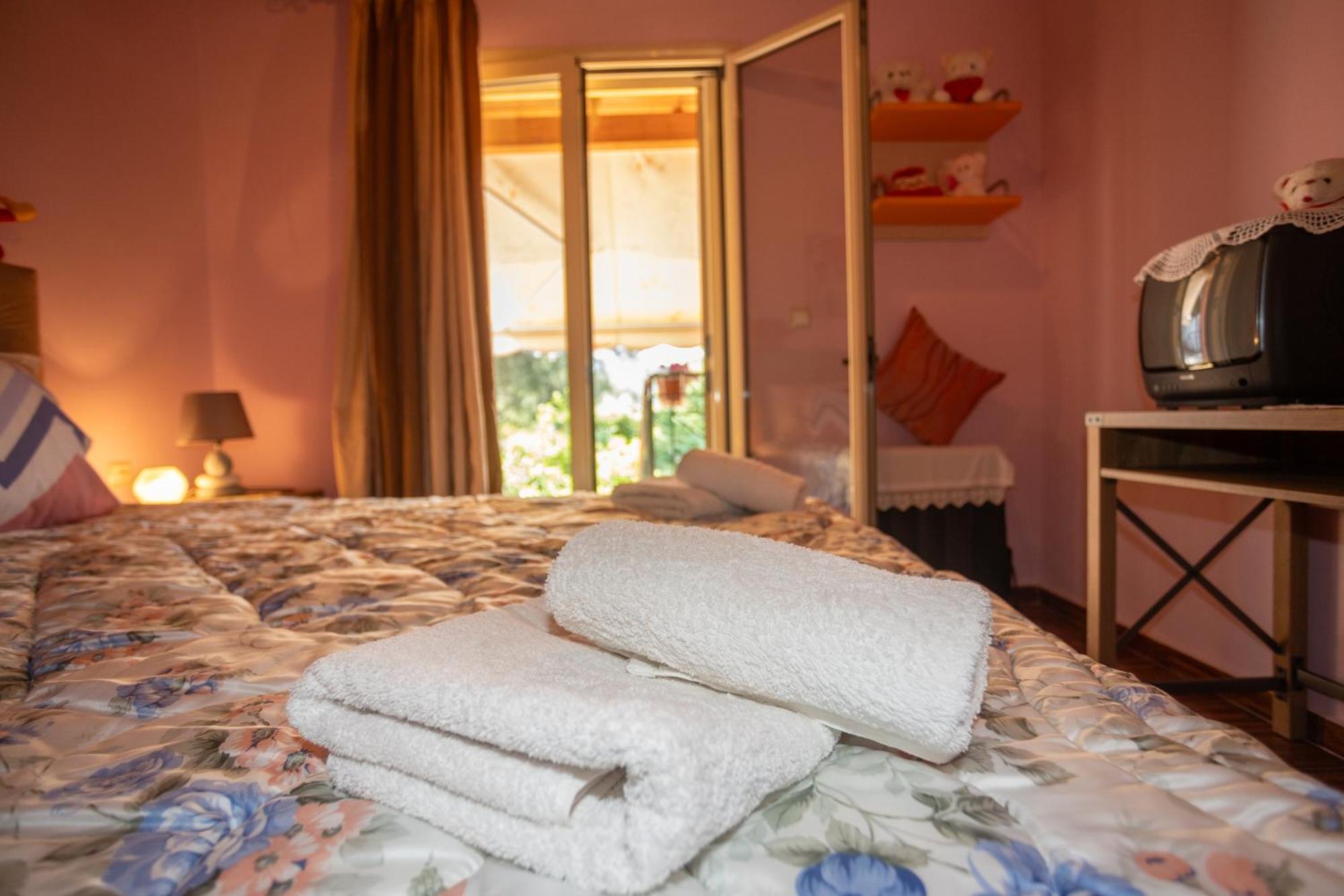 Alexis & Loula Village House Arkadades Luaran gambar